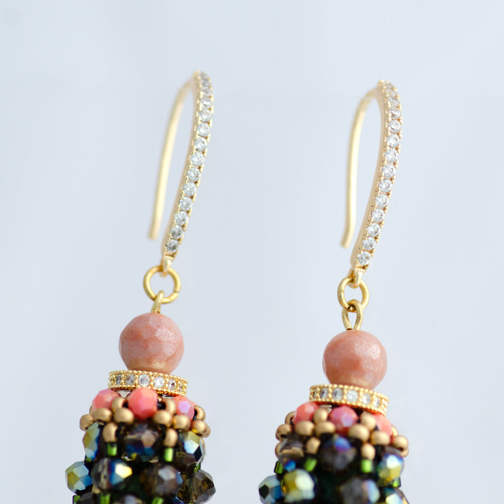 Aviva Handmade Beaded Green Grape Drop Earrings